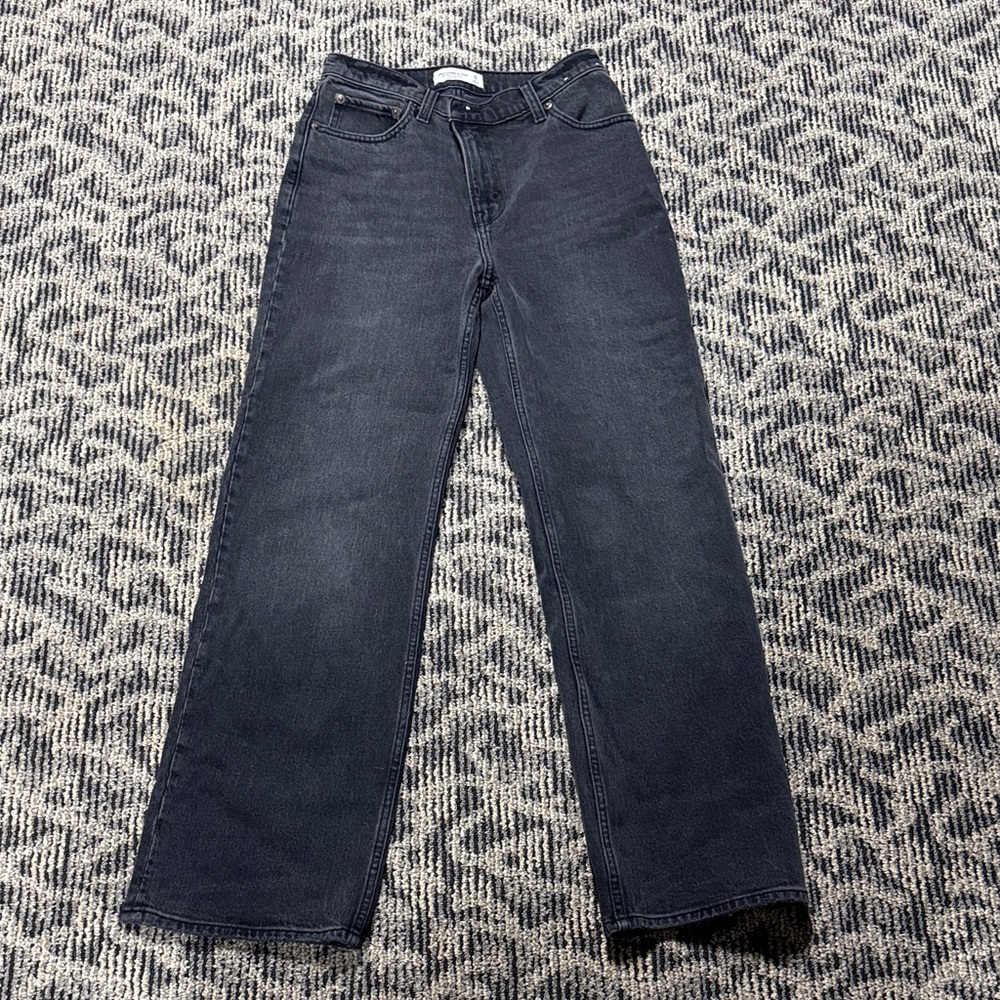 Women's High-Rise Straight Jeans in Washed Black